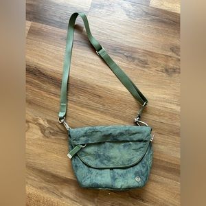 Lululemon crossbody bag